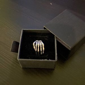 Sterling Silver Skeleton Hand Ring - Size 7
